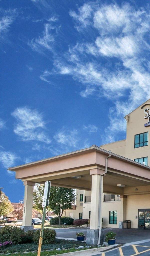 Sleep Inn & Suites Winchester Near University - Winchester, VA