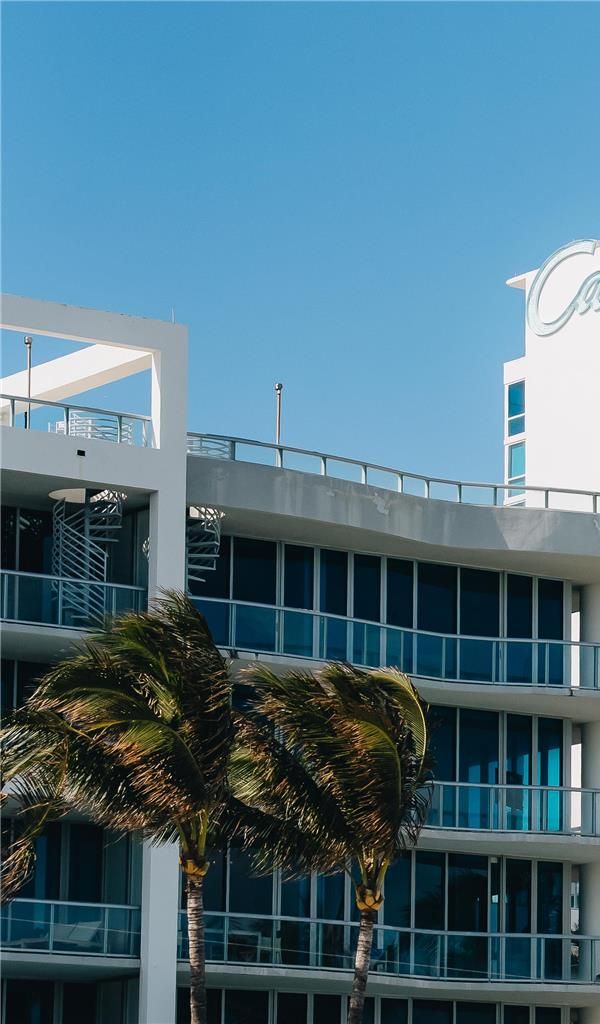 Carillon Miami Wellness Resort - Miami Beach