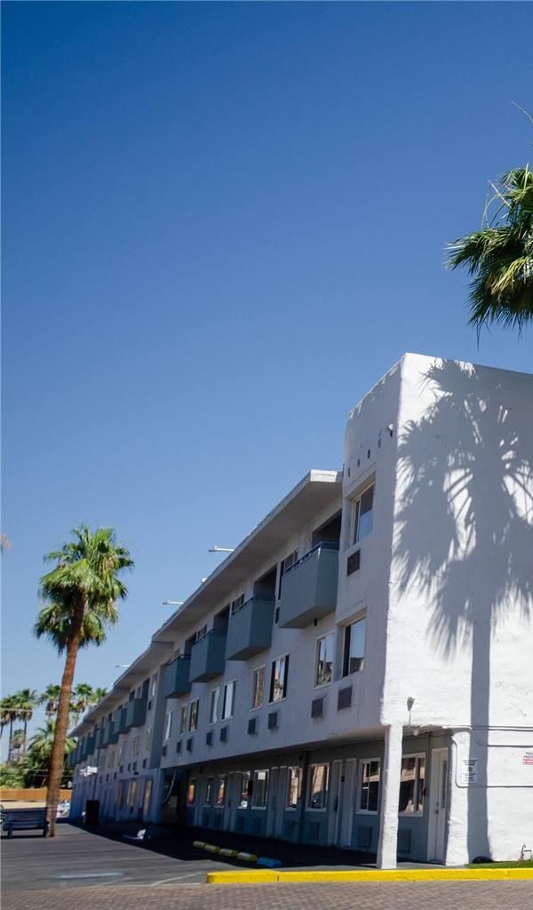Super 8 By Wyndham Las Vegas North Strip/fremont St. Area - Las Vegas, NV