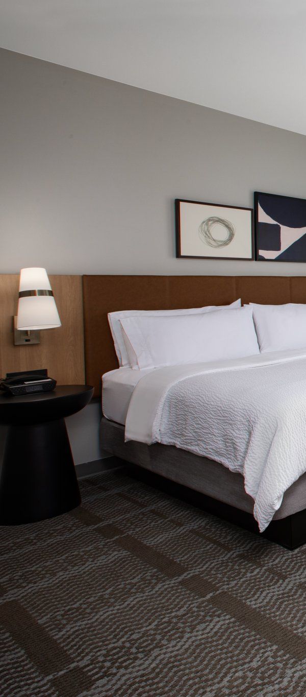Staybridge Suites Ames By Ihg - Ames, IA