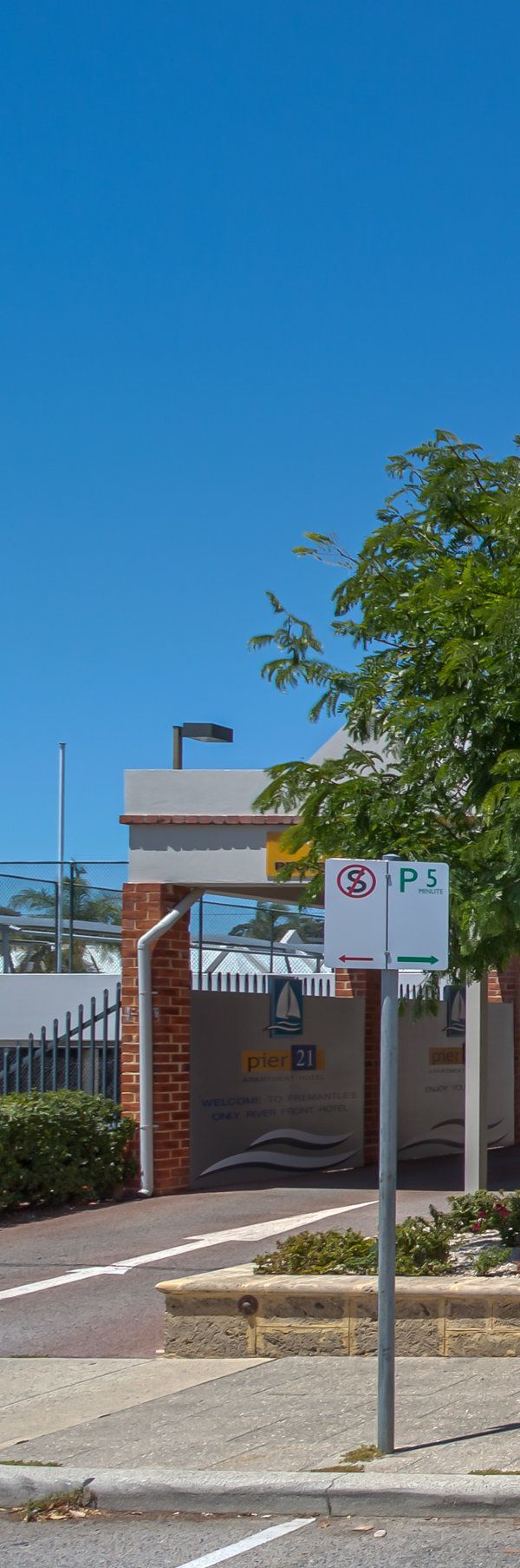 Pier 21 Apartment Hotel - Fremantle