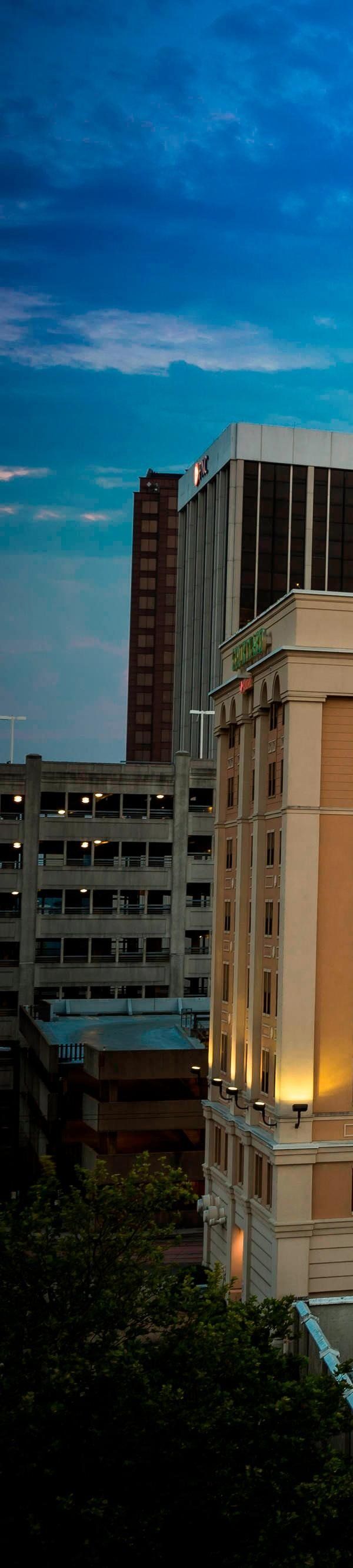 Courtyard By Marriott Norfolk Downtown - Norfolk, VA