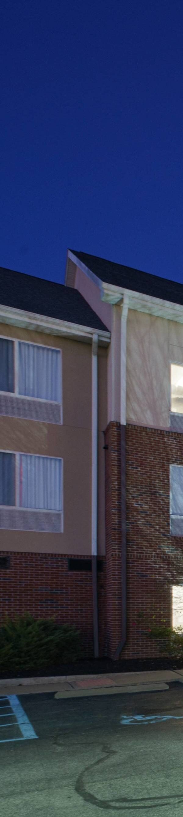 Fairfield Inn And Suites By Marriott Marietta - Marietta, OH