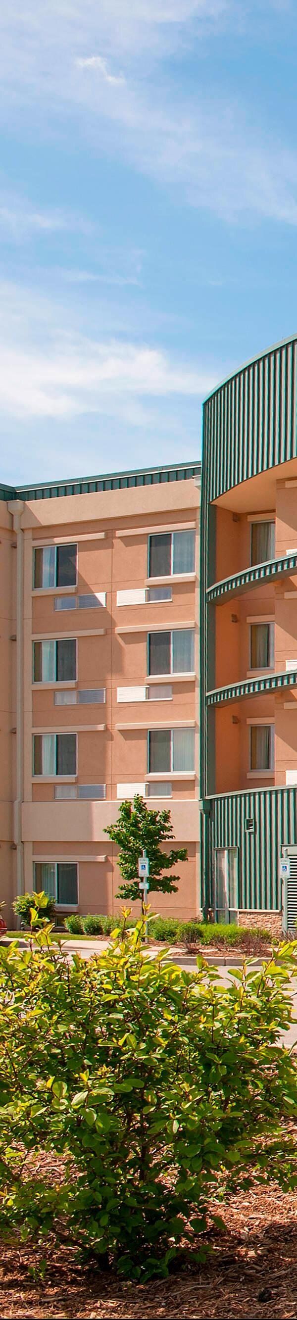 Courtyard By Marriott Milwaukee Airport - Milwaukee