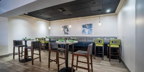 Envision Hotel & Con Ctr Mnfield-foxboro - 맨스필드