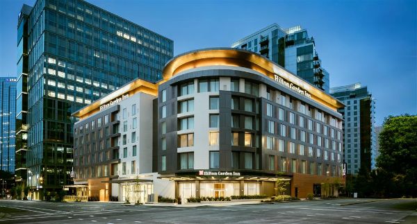 Hilton Garden Inn Seattle Bellevue Downtown - Redmond, WA