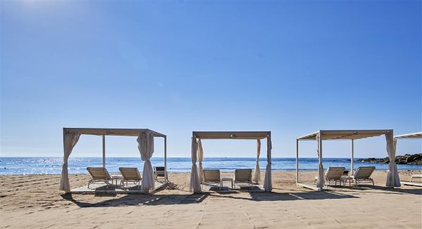 Baia Chia Laguna Resort Curio Collection By Hilton - 薩丁尼亞島