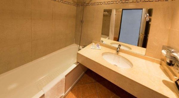 Hotel Ariane Istres - Istres