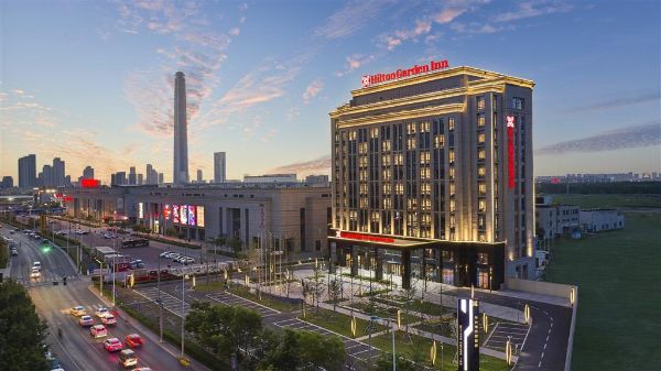 Hilton Garden Inn Tianjin Huayuan 华苑希尔顿花园酒店 - Tianjin