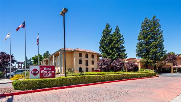 Best Western Plus Heritage Inn - Stockton, CA