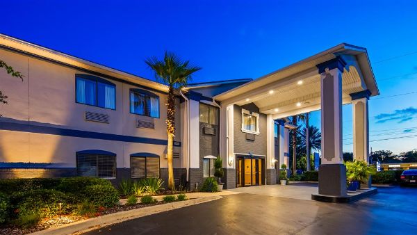 Best Western Mayport Inn & Suites - Atlantic Beach, FL