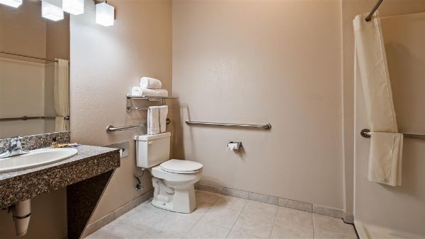 Best Western Plus Memorial Inn & Suites - Edmond, OK