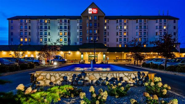 Best Western Plus Winnipeg Airport Hotel - Winnipeg