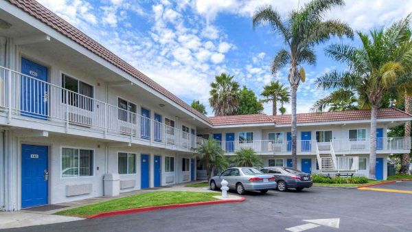 Motel 6 Costa Mesa - アーバイン, CA