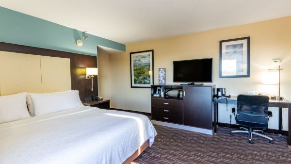 Holiday Inn Express Boise-university Area By Ihg - Boise, ID