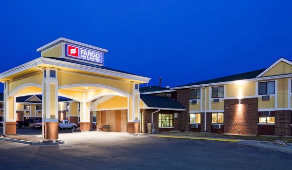 Fargo Inn & Suites - Fargo