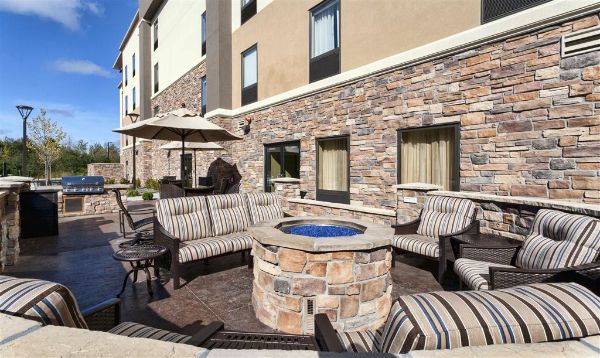 Hampton Inn & Suites Duluth North/mall Area - Duluth, MN