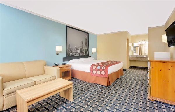 Super 8 By Wyndham Cartersville - Cartersville, GA