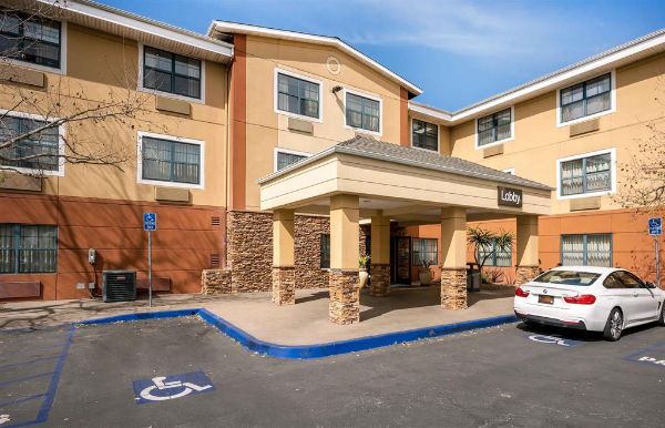 Extended Stay America - Santa Barbara - Calle Real - Santa Barbara