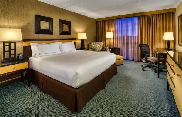 Doubletree By Hilton Hotel Chicago - Arlington Heights - Arlington Heights, IL