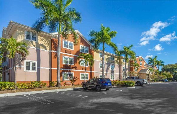 Extended Stay America - West Palm Beach - Northpoint Corporate Park - West Palm Beach, FL