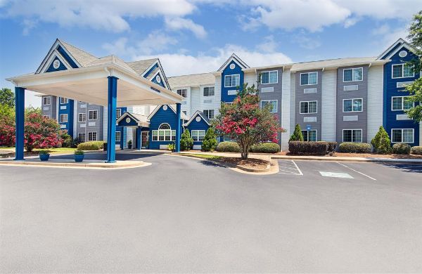 Microtel Inn & Suites By Wyndham Columbus North - Columbus, GA