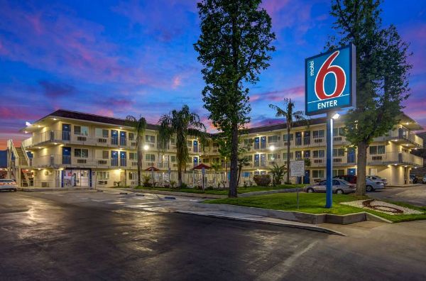 Motel 6 San Bernardino North - San Bernardino, CA