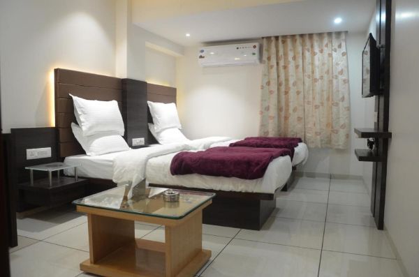 Hotel Furat Inn - Daman