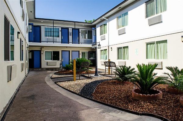 Motel 6 Modesto - Modesto, CA