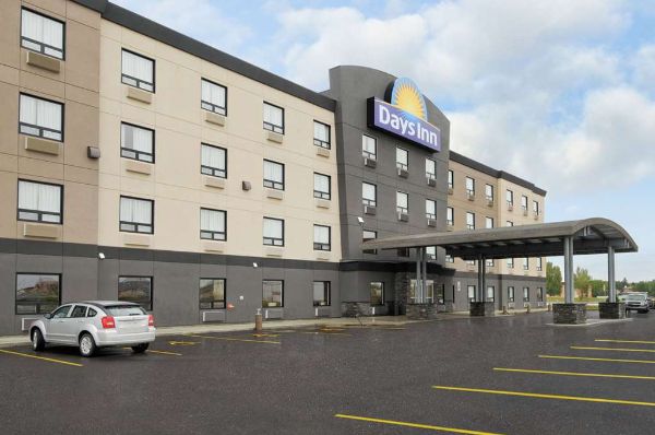 Days Inn By Wyndham Regina Airport West - Regina