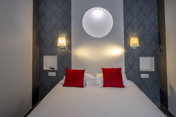Les Trois Rois Et Hotel De France Logis - Indre