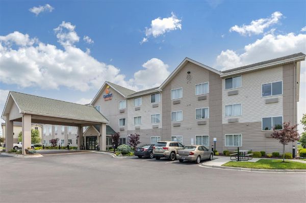 Comfort Suites Columbus - Columbus
