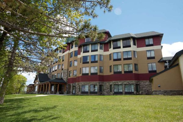 Trademark Coll By Wyndham Southshore Hotel On Lake Bemidji - Bemidji, MN
