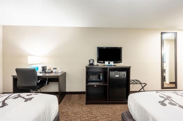 Sleep Inn & Suites Birmingham Colonnade - Birmingham, AL