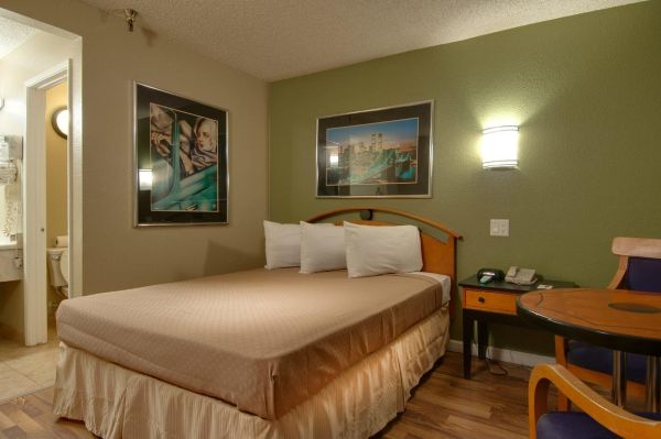 Vagabond Inn - Bakersfield (So - Bakersfield, CA