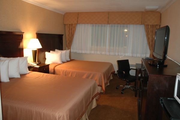Pasadena Rose And Crown Hotel - Pasadena, CA