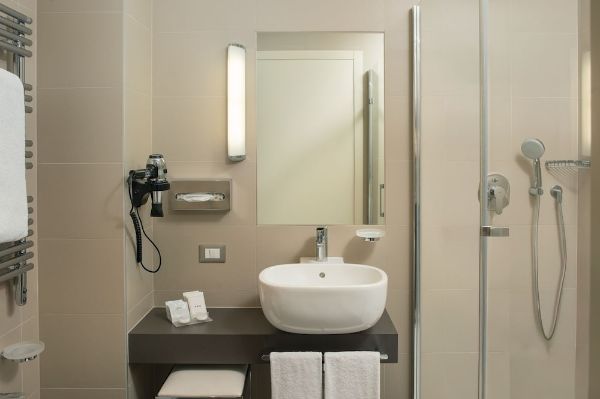 Una Hotels Bologna Fiera - Bologna