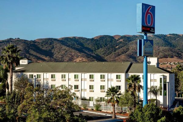 Motel 6 Gilroy - Gilroy, CA