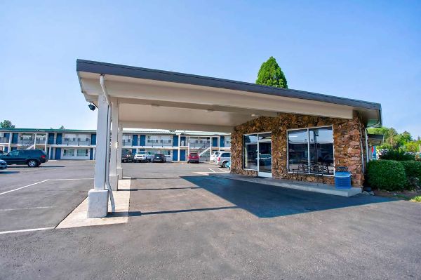 Motel 6 Bend - Bend, OR