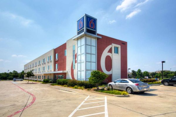 Motel 6 Northlake Speedway - Fort Worth, TX