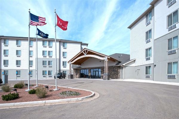 Bakken Airport Xwa Hotel And Studios - Bismarck, ND