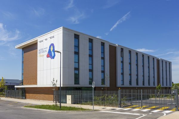 Hôtel Roi Soleil Prestige Plaisir - St Quentin - Trappes