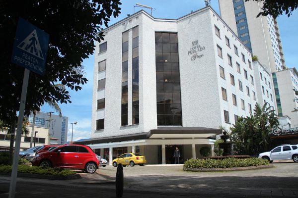 Poblado Plaza - Medelín