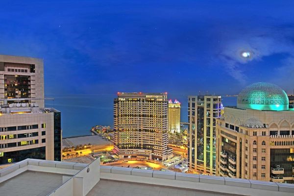 Curve Hotel - Doha