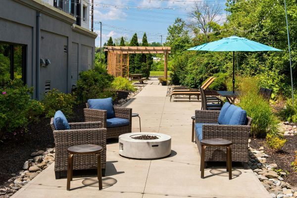 Courtyard By Marriott Binghamton - ビンガムトン, NY