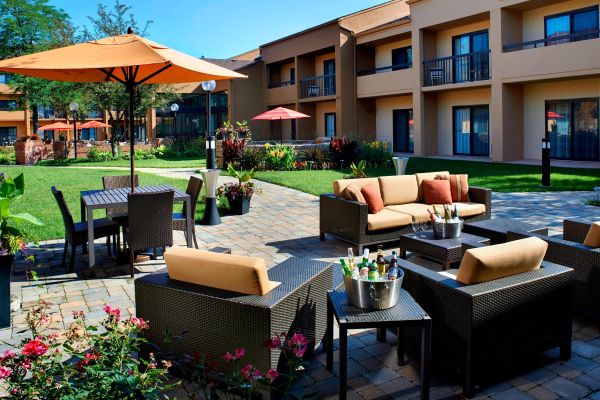 Courtyard By Marriott Chicago Naperville - 네이퍼빌