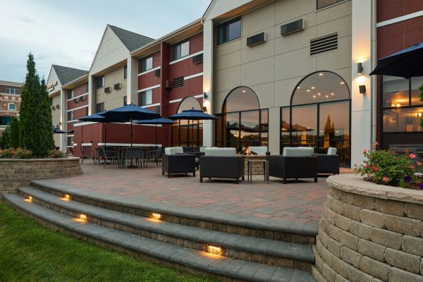 Courtyard By Marriott La Crosse Downtown Mississippi Riverfront - La Crosse, WI