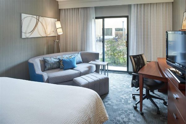 Americinn By Wyndham Brookfield - Brookfield, WI
