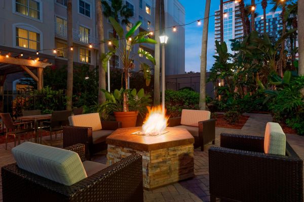 Courtyard By Marriott Tampa Downtown - Tampa, FL