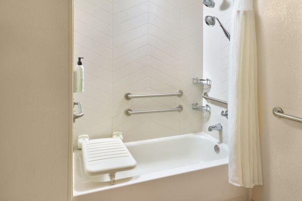 Fairfield Inn And Suites By Marriott Atlanta Buckhead - Atlanta, GA